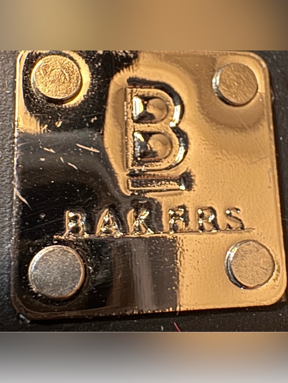 Bakers Metallic Gray Embossed Logo Detail. Size:7 - Picture 10 of 10